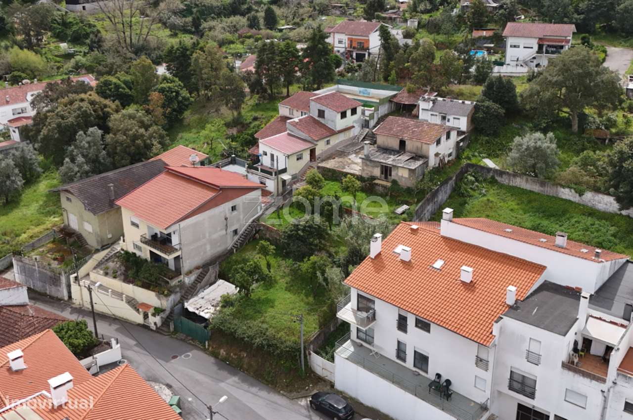 Moradia T4 | Moradia T2 | Recuperar | S. Martinho do Bispo-37