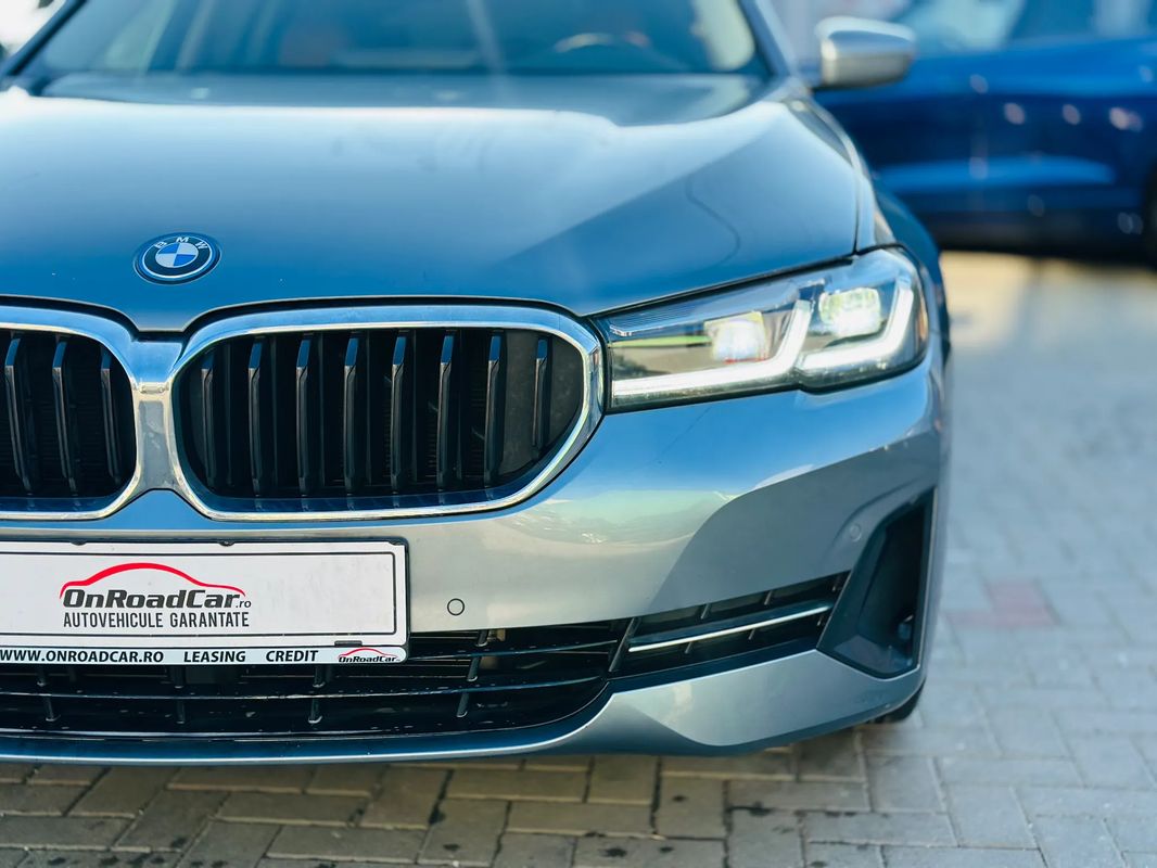 BMW Seria 5 530e xDrive Touring Aut. - 38