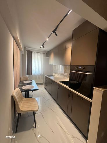Apartament cu vedere spre Parcul Sub Arini – Complet mobilat si utilat-2