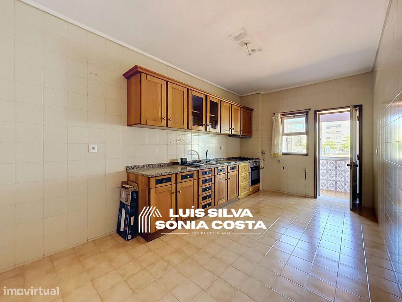 Apartamento T3 c/ Garagem, Varandas & Elevador – Centro da Feira...-6
