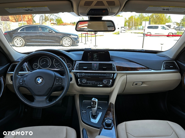 BMW Seria 3 320i Advantage - 12