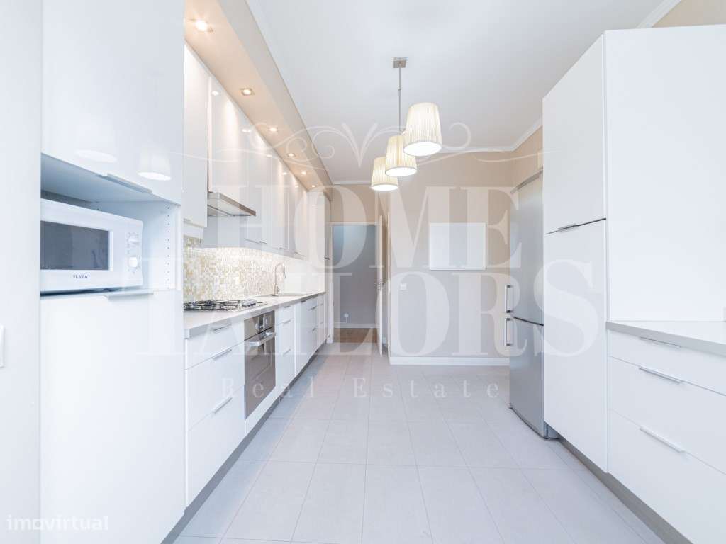 T3 com 183 m², varanda e suite no prestigiado Alto da Barra-35