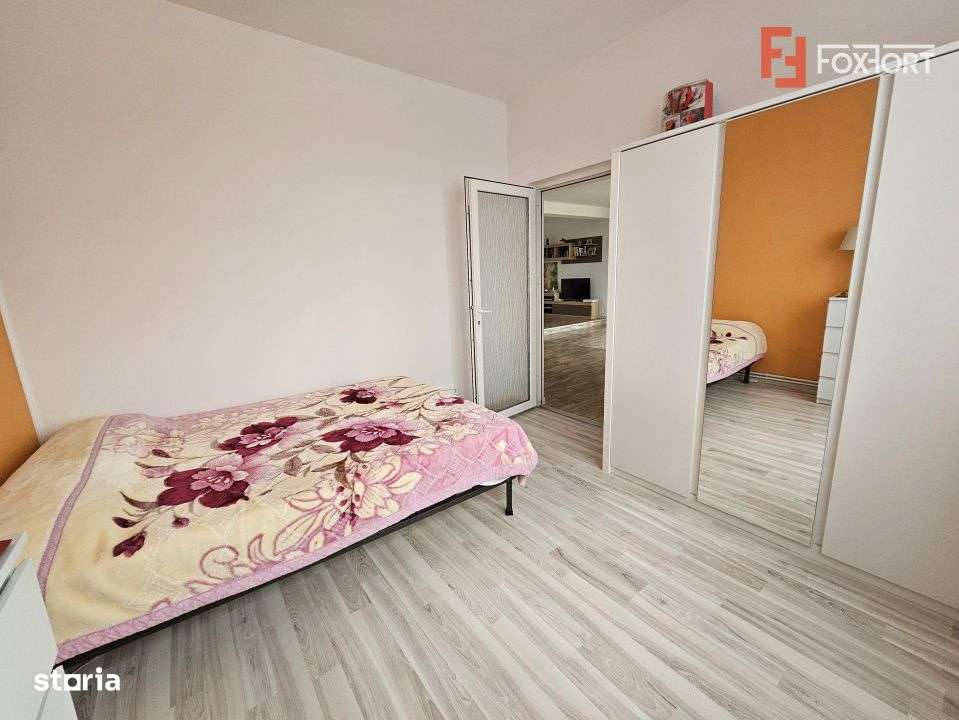 Casa individuala cu 7 camere, spatioasa in Sofronea-8