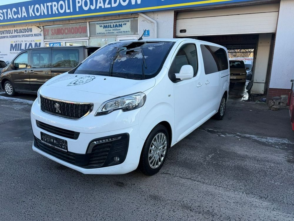 Peugeot Traveller 2020