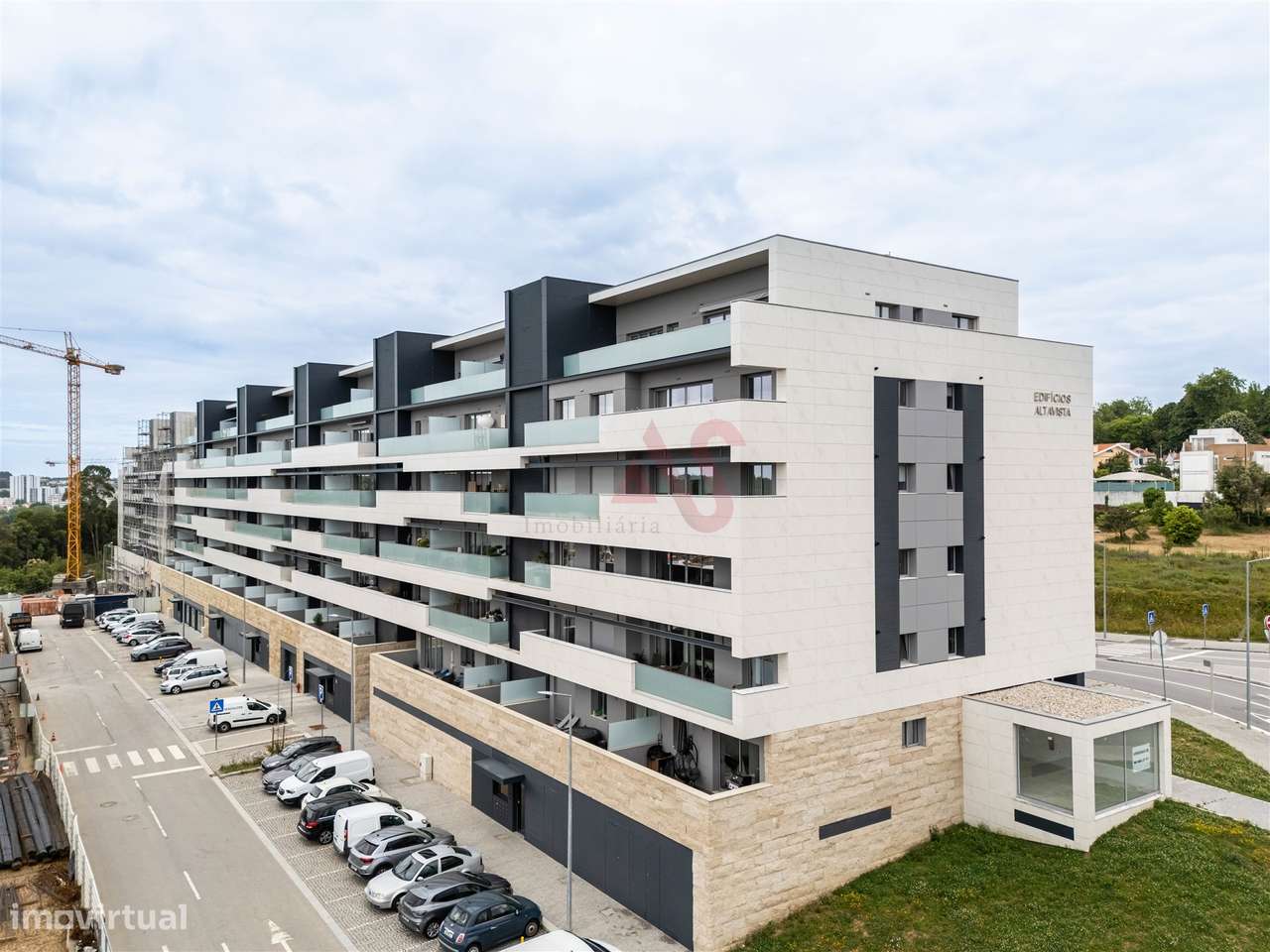 Apartamento T1 com varanda localizado no empreendimento Alta Vista-10