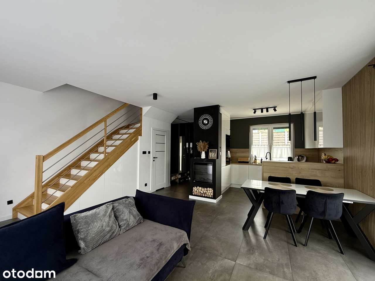 Pięknie urządzony dom w zabudowie szeregowej + działka na garaż-5