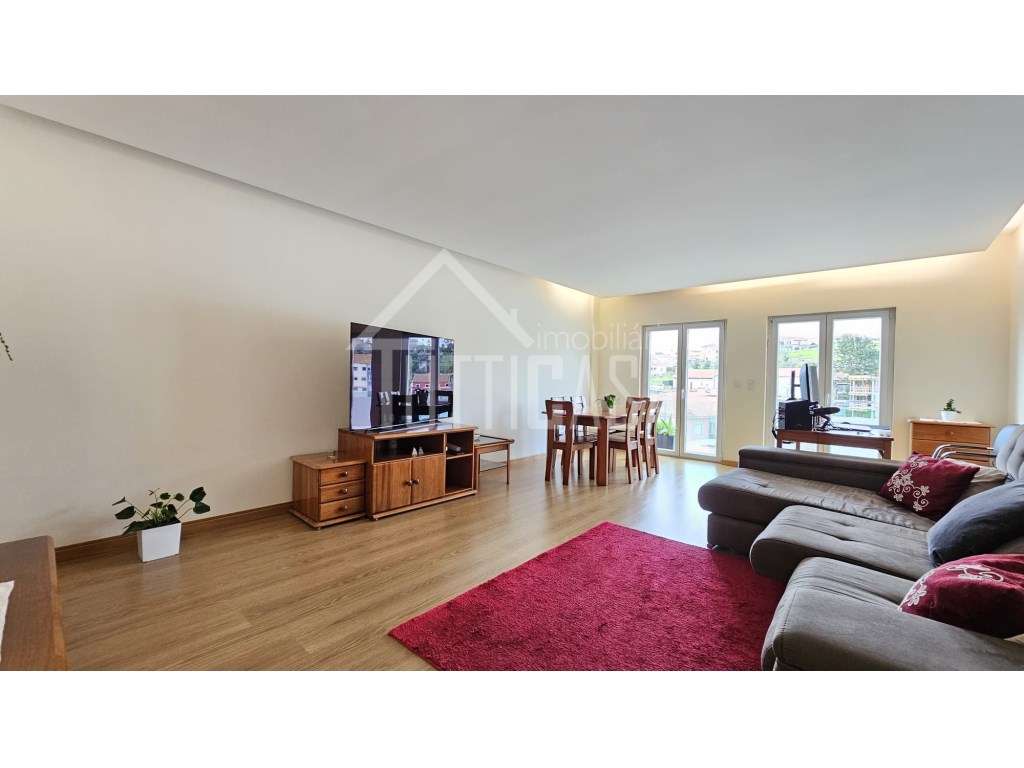 Apartamento estilo duplex T2+1 na Malveira-9