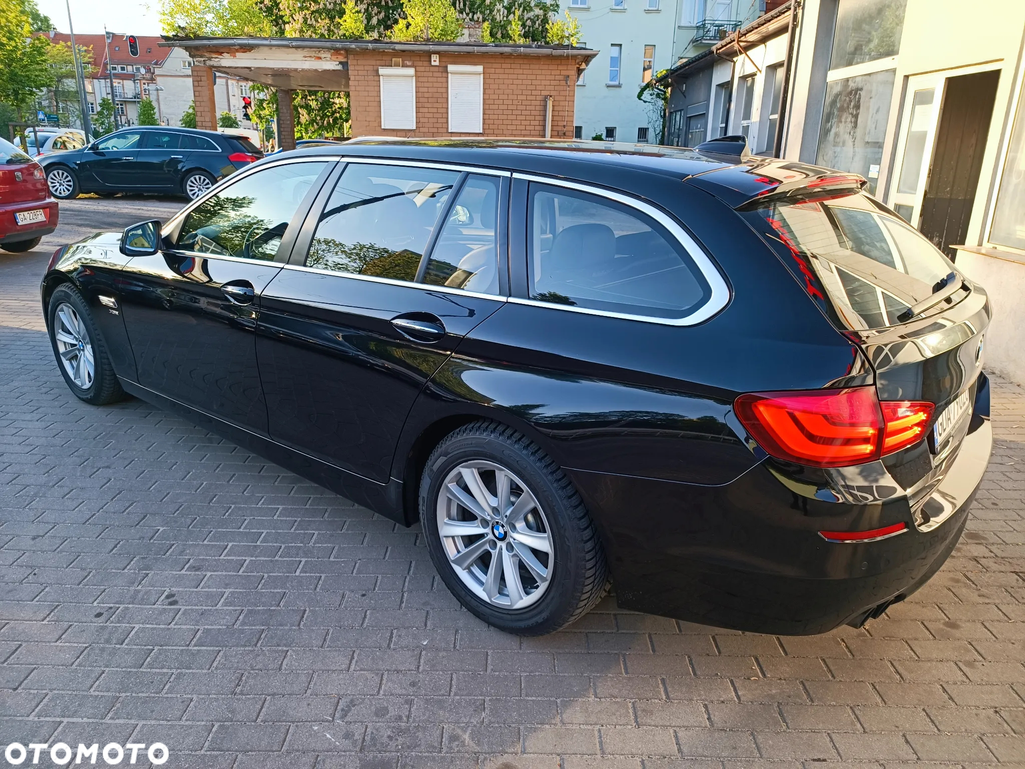 BMW Seria 5 525d xDrive Touring - 4