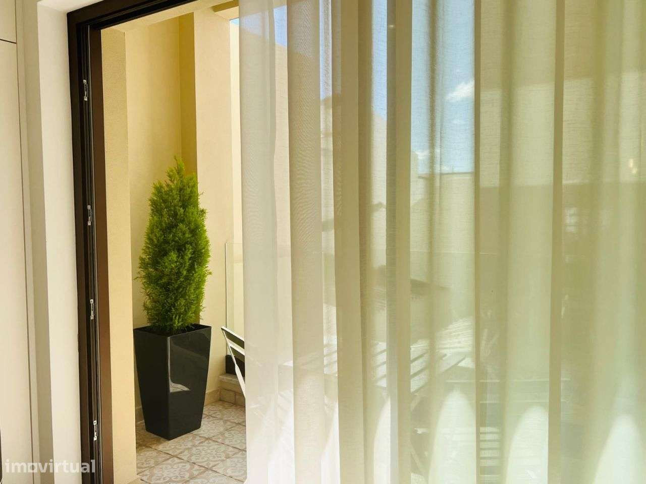 Moradia T4 com garagem baixa de Faro-24