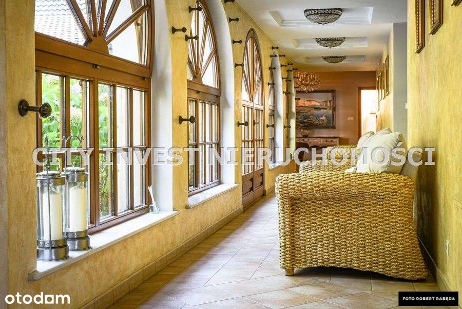 Unikatowa Rezydencja ze Strefą Basenu i Spa-3