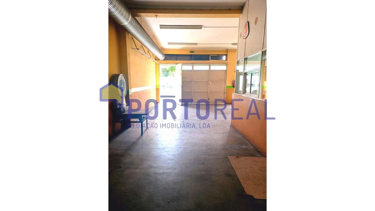 Armazém ao Mercado Abastecedor do Porto - Grande imagem: 5/15