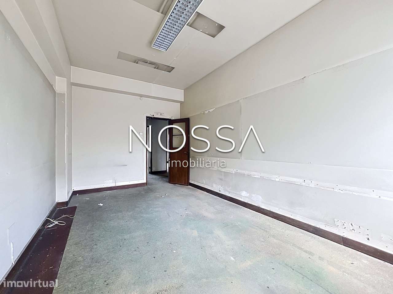 Escritório | 195m2 | Av. República-25