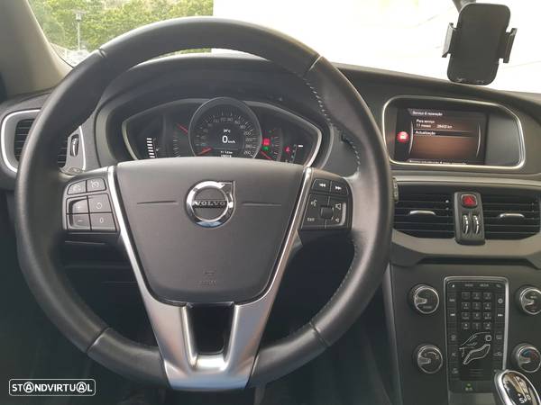 Volvo V40 Cross Country 1.5 T3 Plus Geartronic - 8