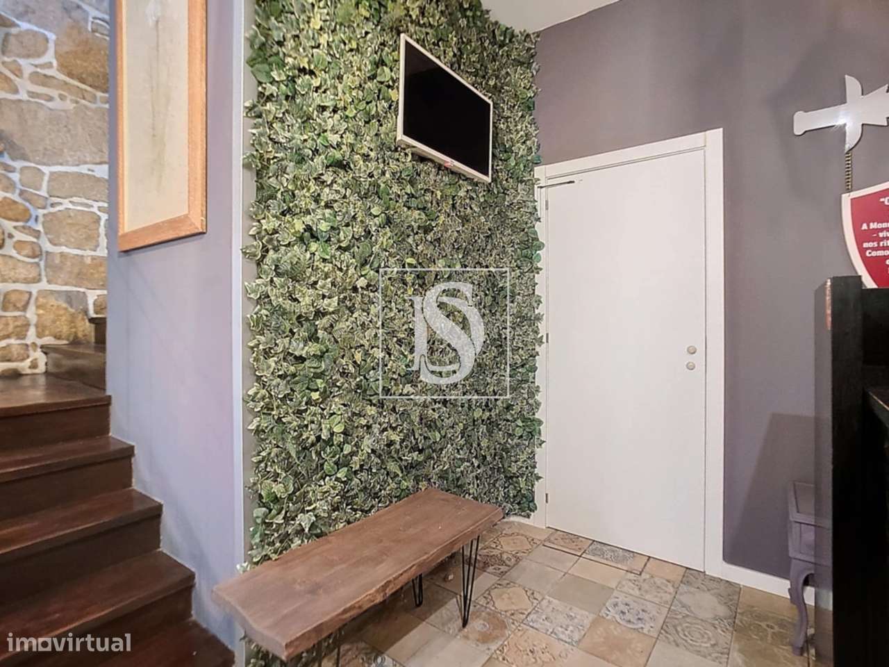 Trespasse de Restaurante no centro de Gondomar.-15