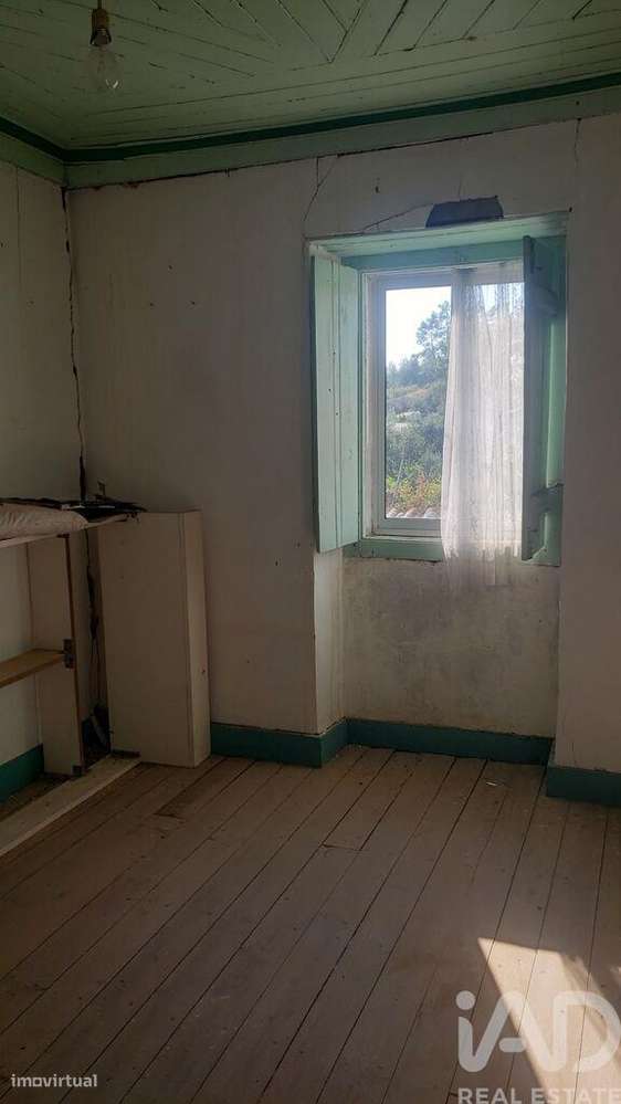 Moradia isolada T4 em Cardigos de 158,85 m2-16