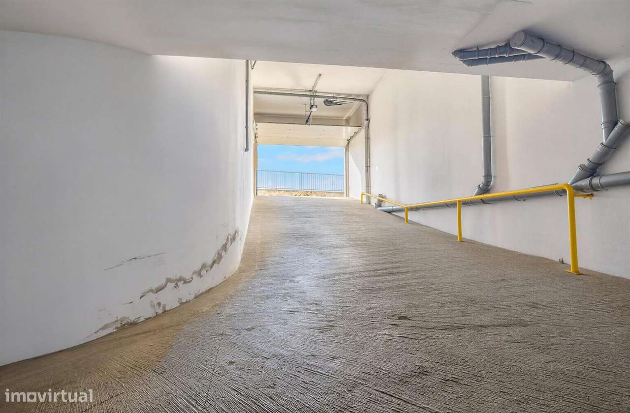 Apartamento T3 com 2 Frentes, Varandas em Vila do Conde-28