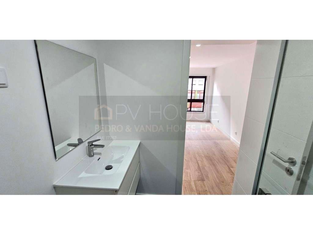 Apartamento T2+1 em Odivelas | Totalmente Remodelado-15