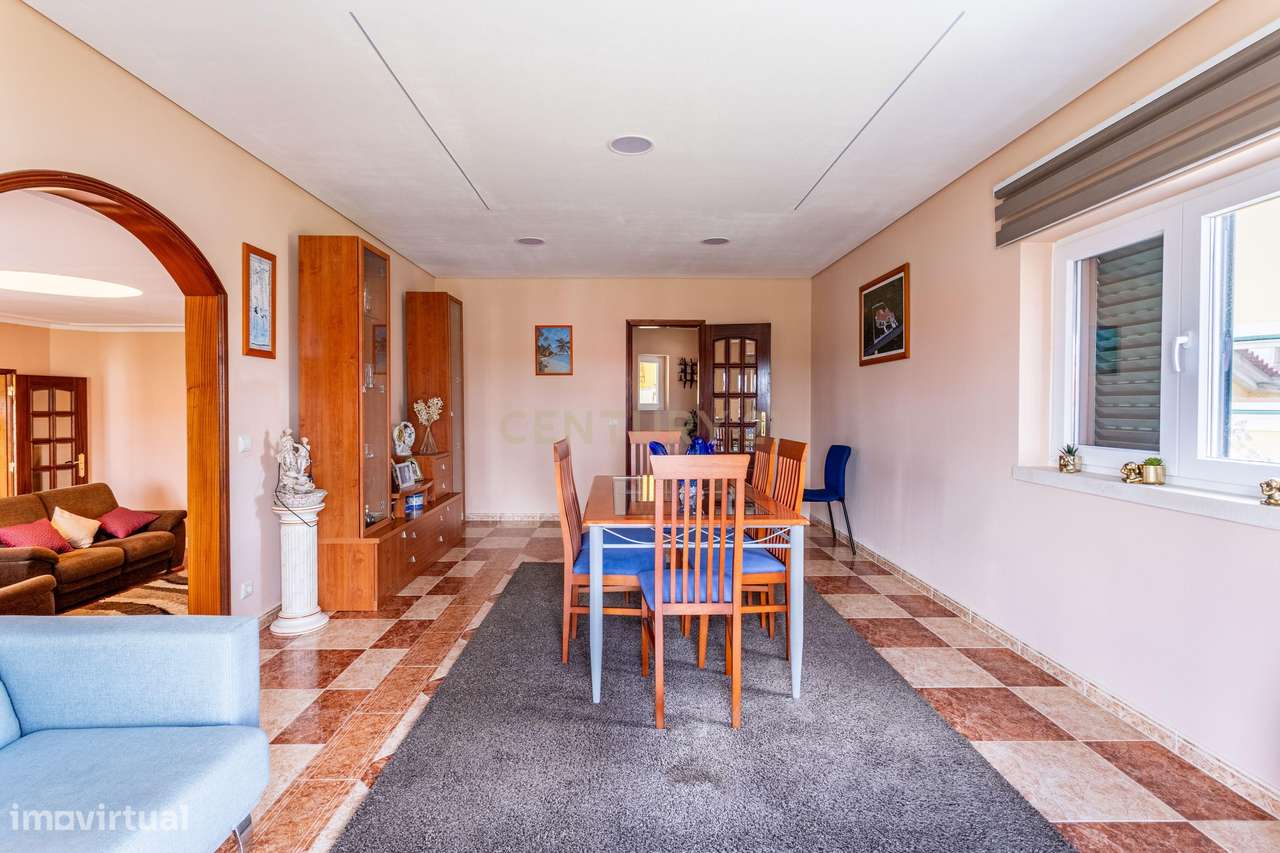 Moradia T4 térrea com lote de 1.600m2-7