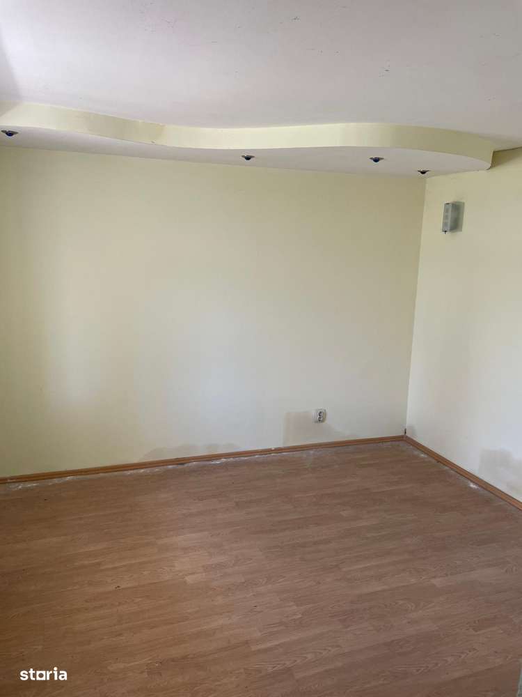 De vanzare casa Poroschia - Imagine principală: 5/15