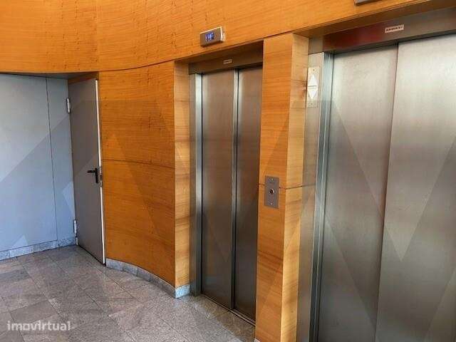 T2 para arrendar Exclusivo em Santos na Av Dom Carlos I em Lisboa - Grande imagem: 3/19