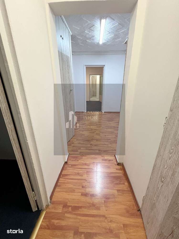 Apartament 3 camere bloc 1982 etaj 2 - Piata Sudului Sector 4 xy