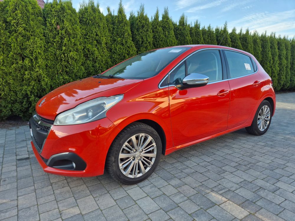 Peugeot 208 I PureTech 110 Stop & Start Allure 2015