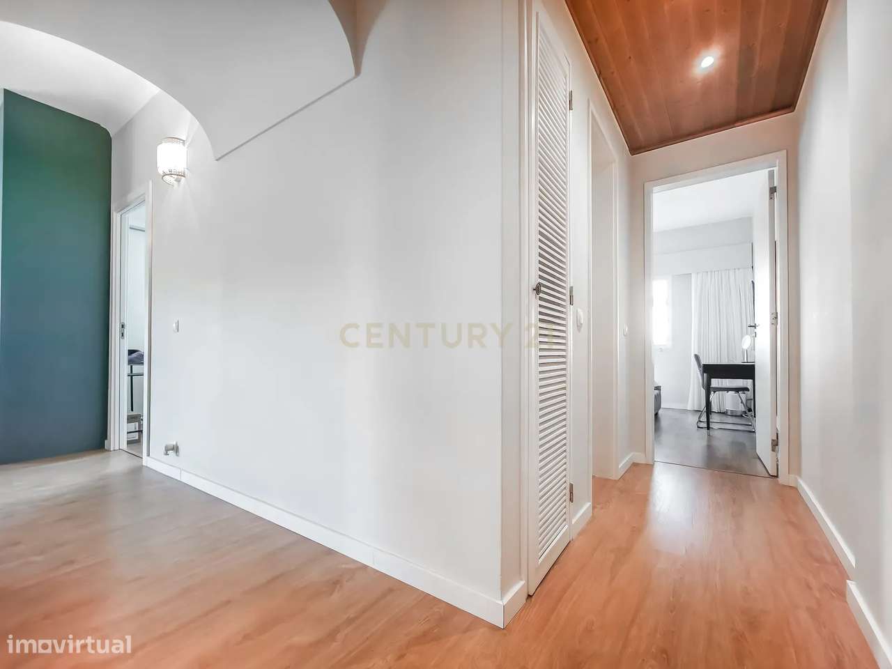 Apartamento T1+1 Remodelado com Elevador | Pampilheira | Cascais-24