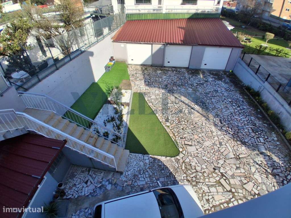 Andar Moradia T3 Renovado com Garagem e 3 Frentes em São Cosme - Go...-29