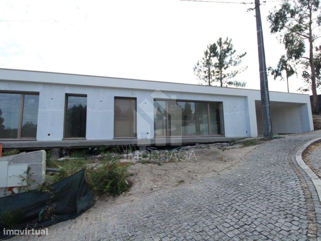 Moradia Geminada T3 Nova para Venda em Rendufinho - Póvoa de Lanhoso-28
