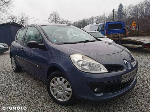 Renault Clio 1.5 dCi Authentique - 1