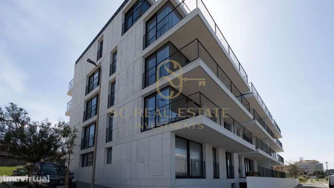 Excelente T3 Novo, com vistas deslumbrantes sobre o Atlântico.-17