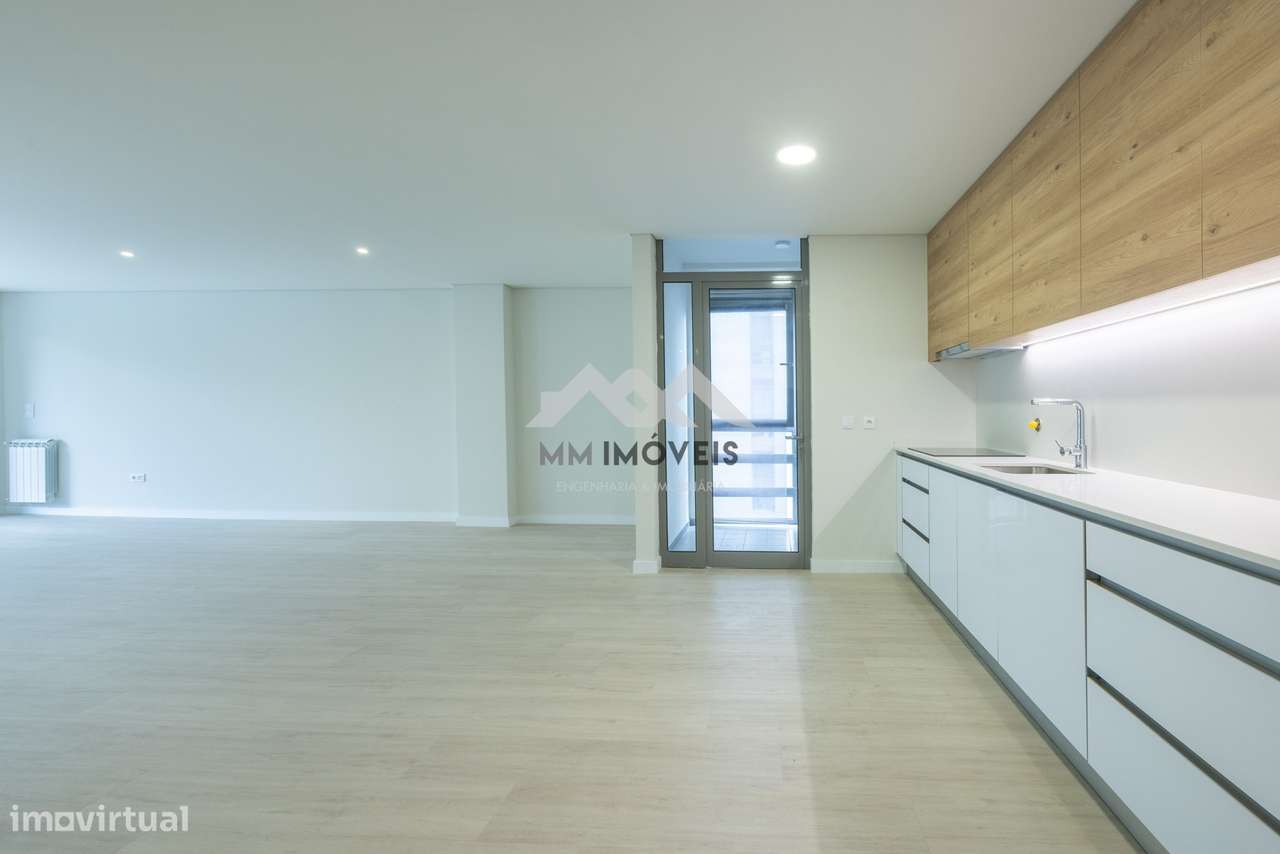 Apartamento T3+1 | Maia | Condomínio fechado | RENOVADO |Box de garage - Grande imagem: 4/54