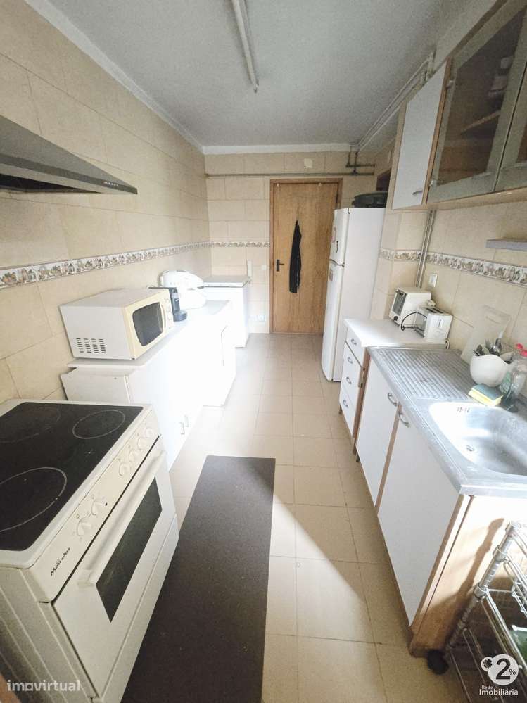 Apartamento T3 no Porto ( Lordelo do Ouro )-5