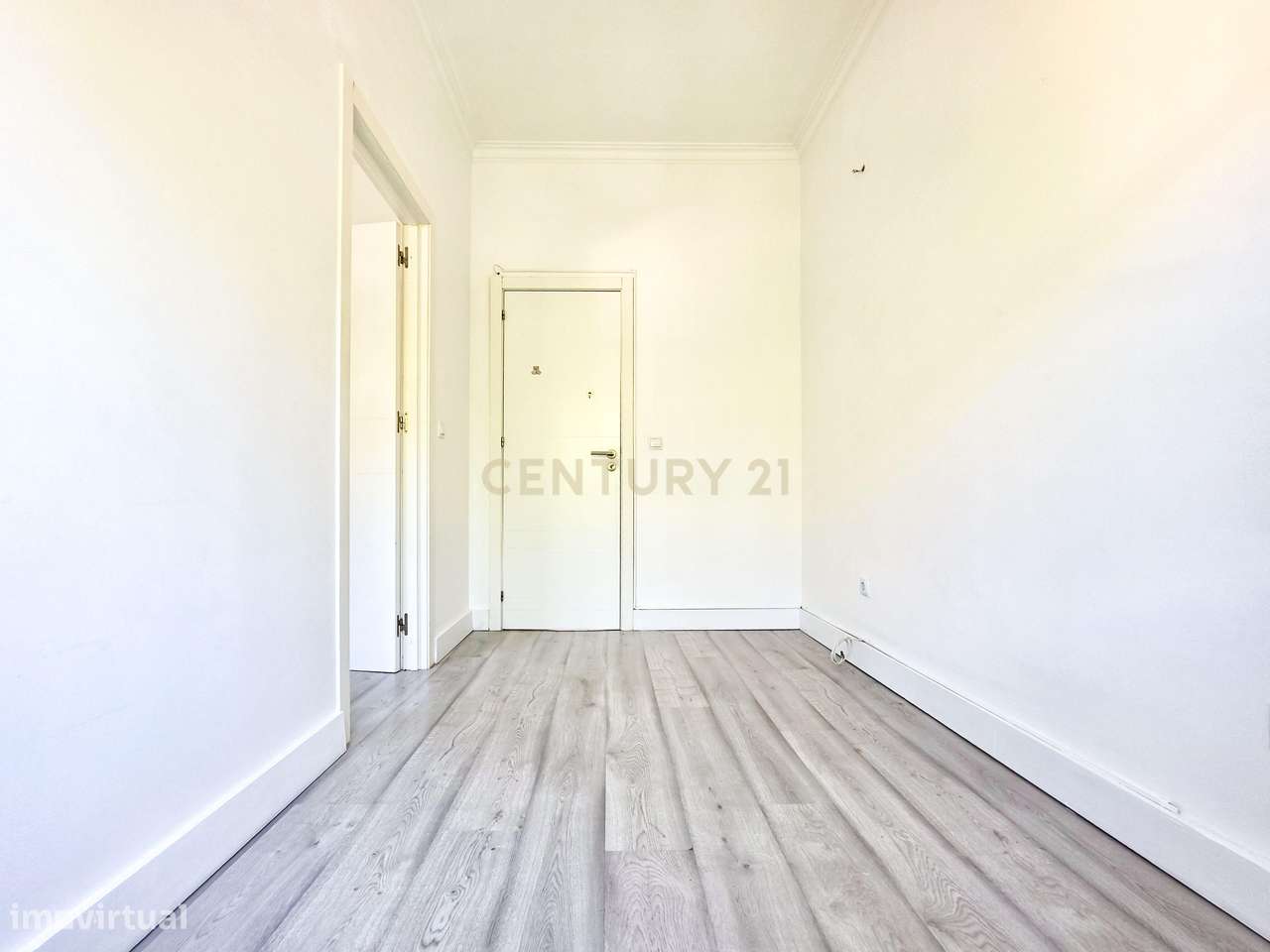 Apartamento T2 Remodelado no Barreiro – Moderno, Versátil e Pronto a H-19