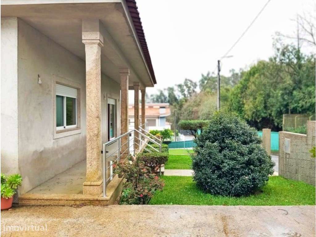 Moradia T3 em Santo Tirso - Retoma de banco-1