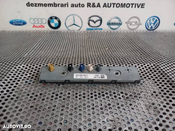 Amplificator Antena Audi Q7 4L Cod 4L0035225F - Dezmembrari Arad - 1