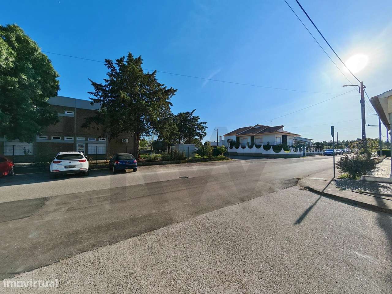 Moradia T3 no Tramagal, numa prestigiada localização da vila-28