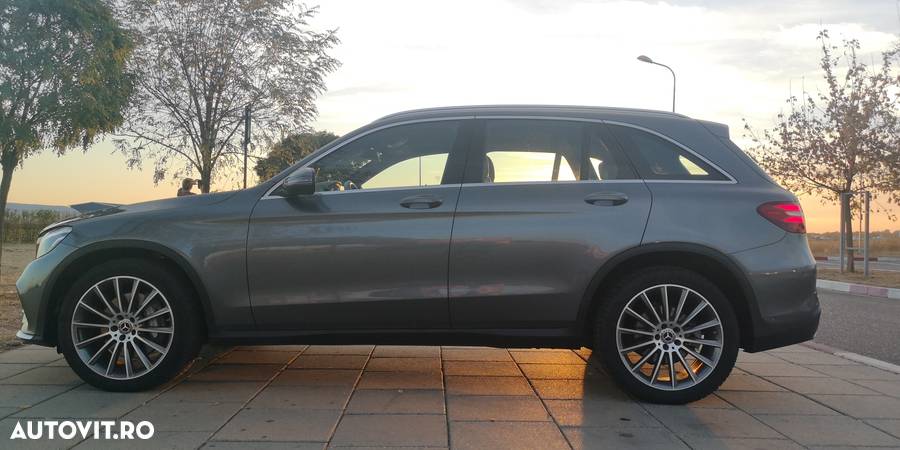 Mercedes-Benz GLC 220 d 4Matic 9G-TRONIC AMG Line - 3