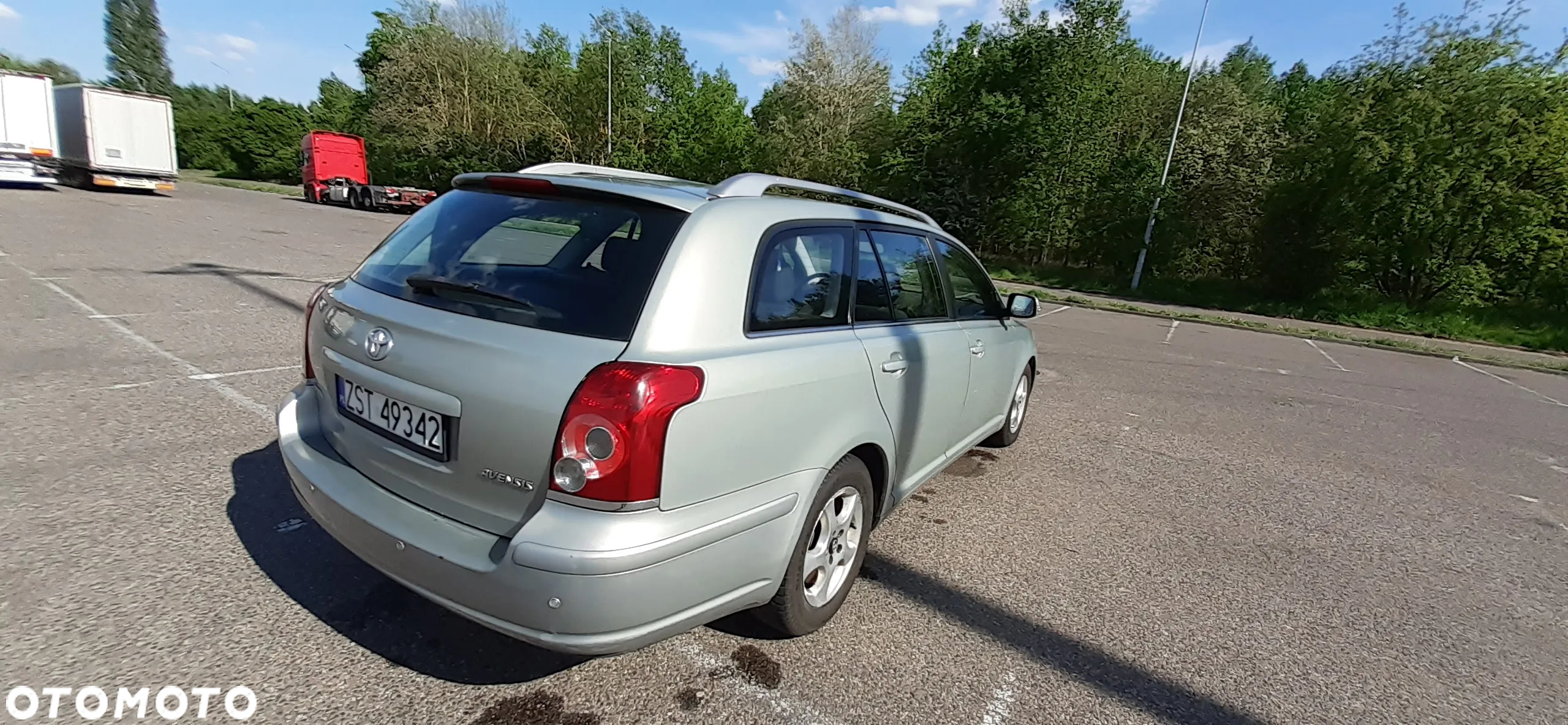 Toyota Avensis 1.8 VVT-i Combi Sol - 6