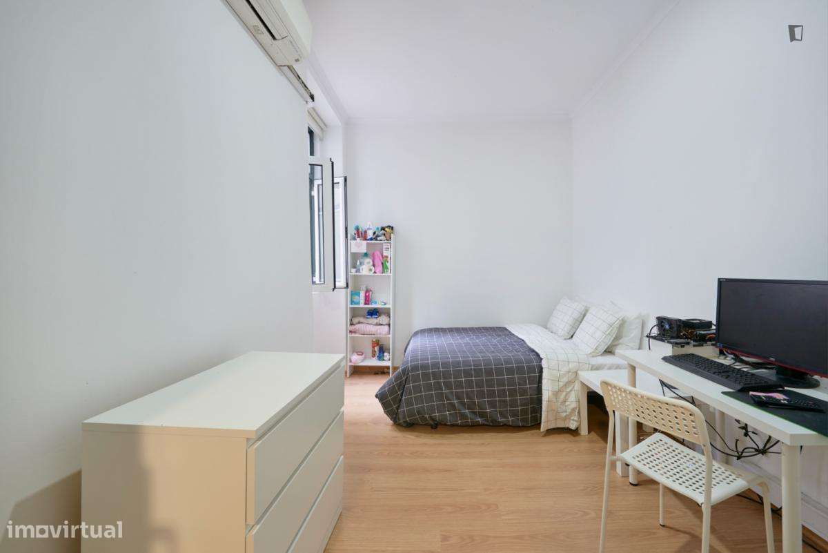Quarto - localizado em Entrecampos Lisbon - Grande imagem: 2/9