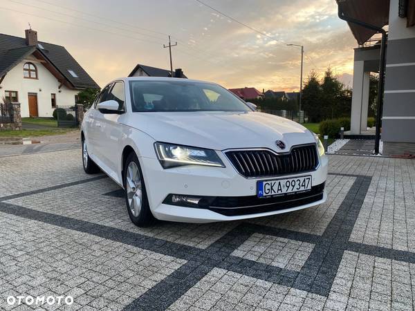 Skoda Superb 1.6 TDI Ambition DSG - 1