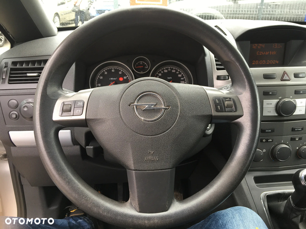 Opel Zafira 1.6 Enjoy - 11