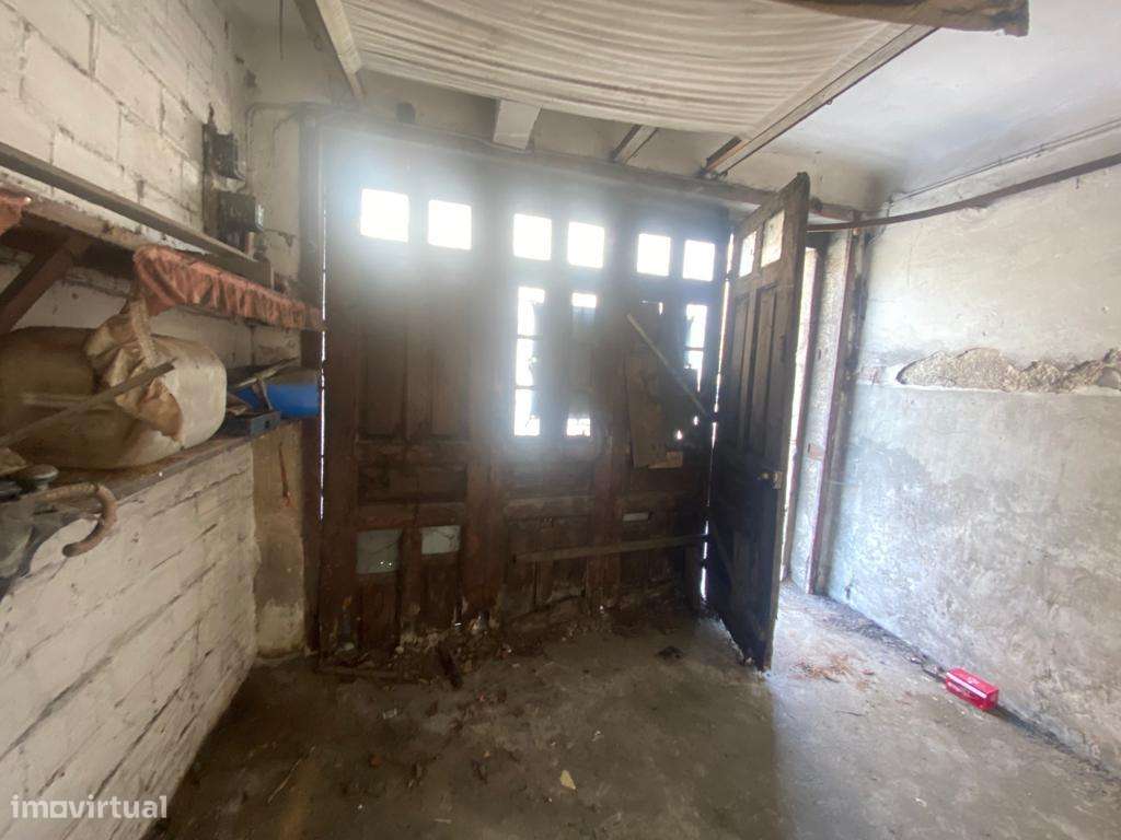 INVESTIMENTO 2 Moradias Terreno de 890 m² Alto da Maia em Águas Santas-23