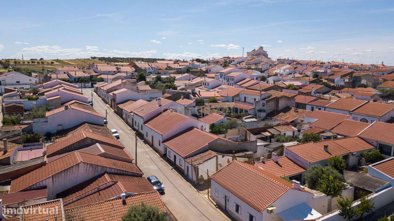 Moradia T4 na Granja-33