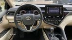 Toyota Camry 2.5 Hybrid Dynamic - 10