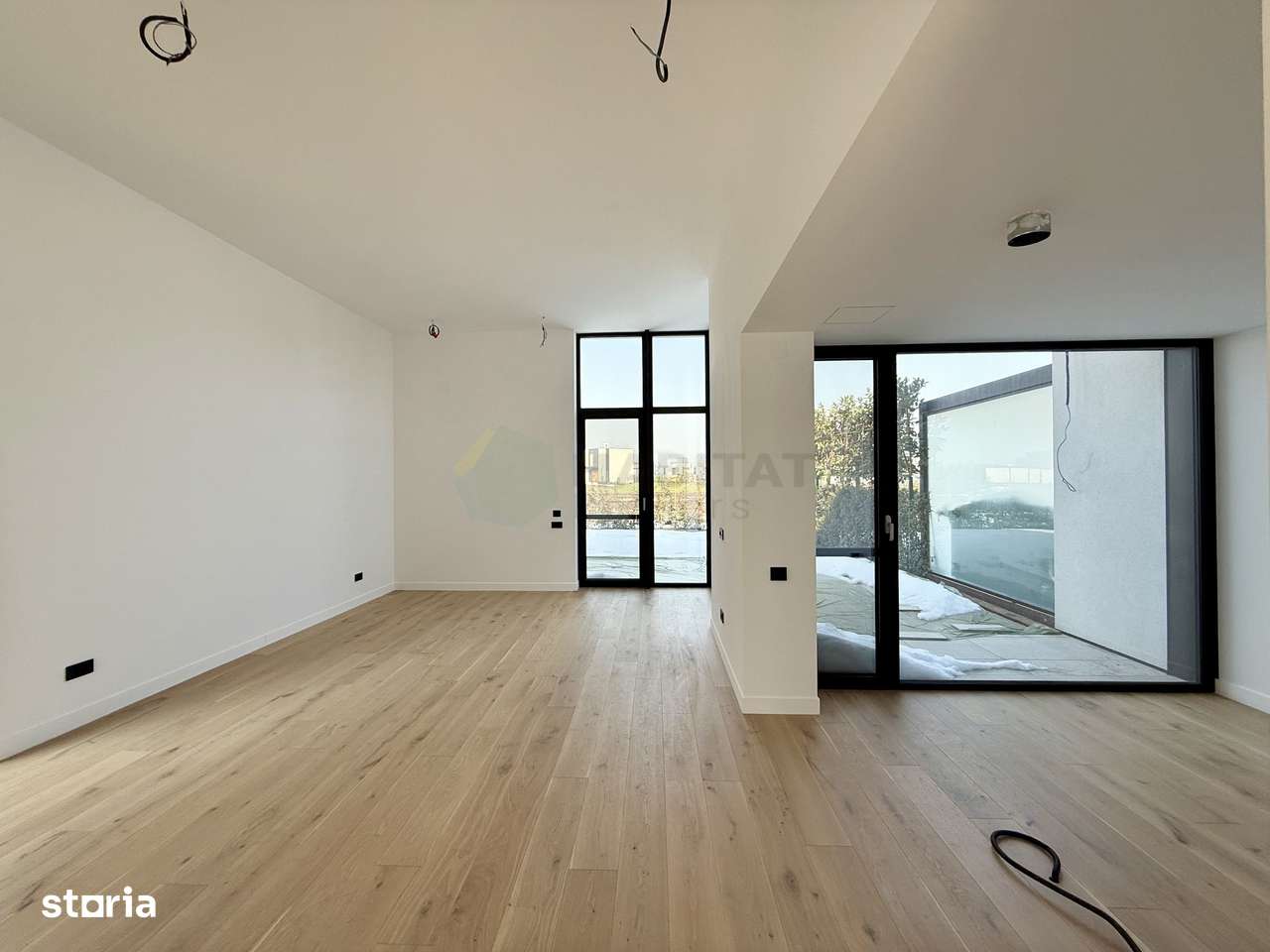 Vila tip duplex in Amber Forest, langa padure-14