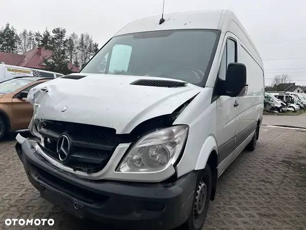 Mercedes-Benz Sprinter - 1