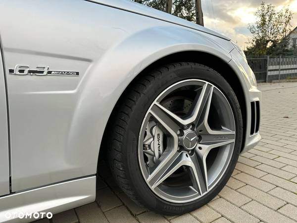 Mercedes-Benz Klasa C 63 AMG 7G-TRONIC - 18