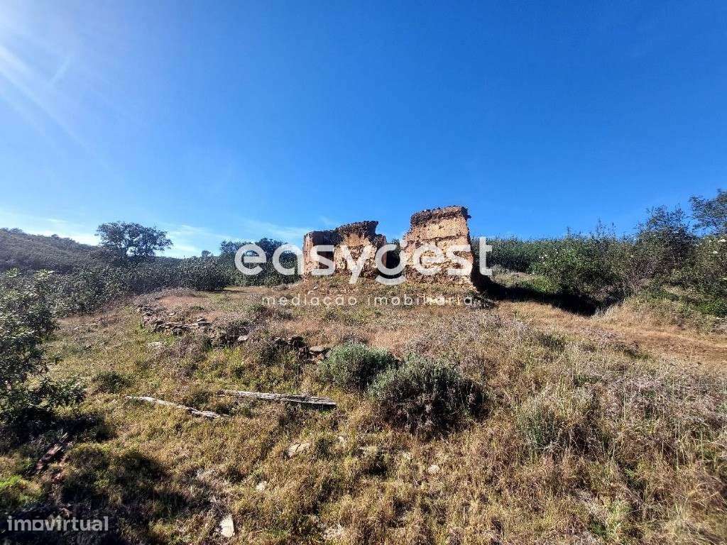 Monte Alentejano para recuperar localizado no concelho de Mértola - Grande imagem: 2/8