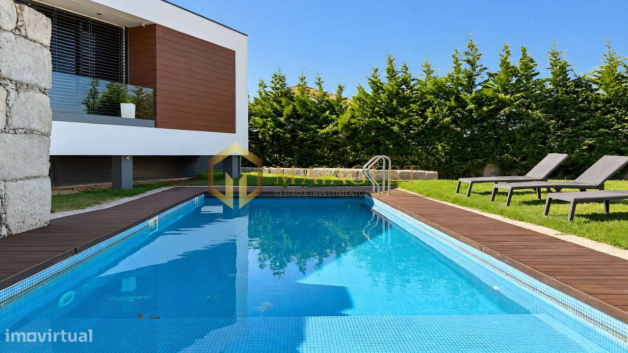 Moradia T3 Independente com Piscina, Amplo Jardim e Privacidade-2